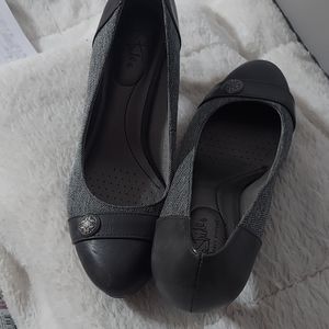 Gray Pumps